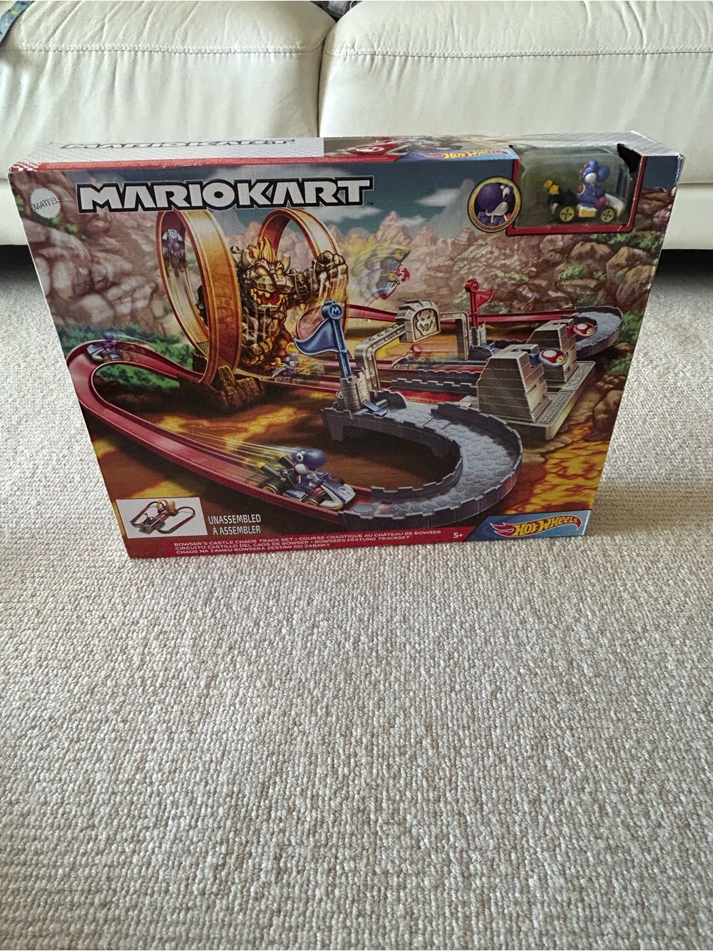 Mario Kart Hot Wheels Bowser Castle Race Track Playset - Red & Black